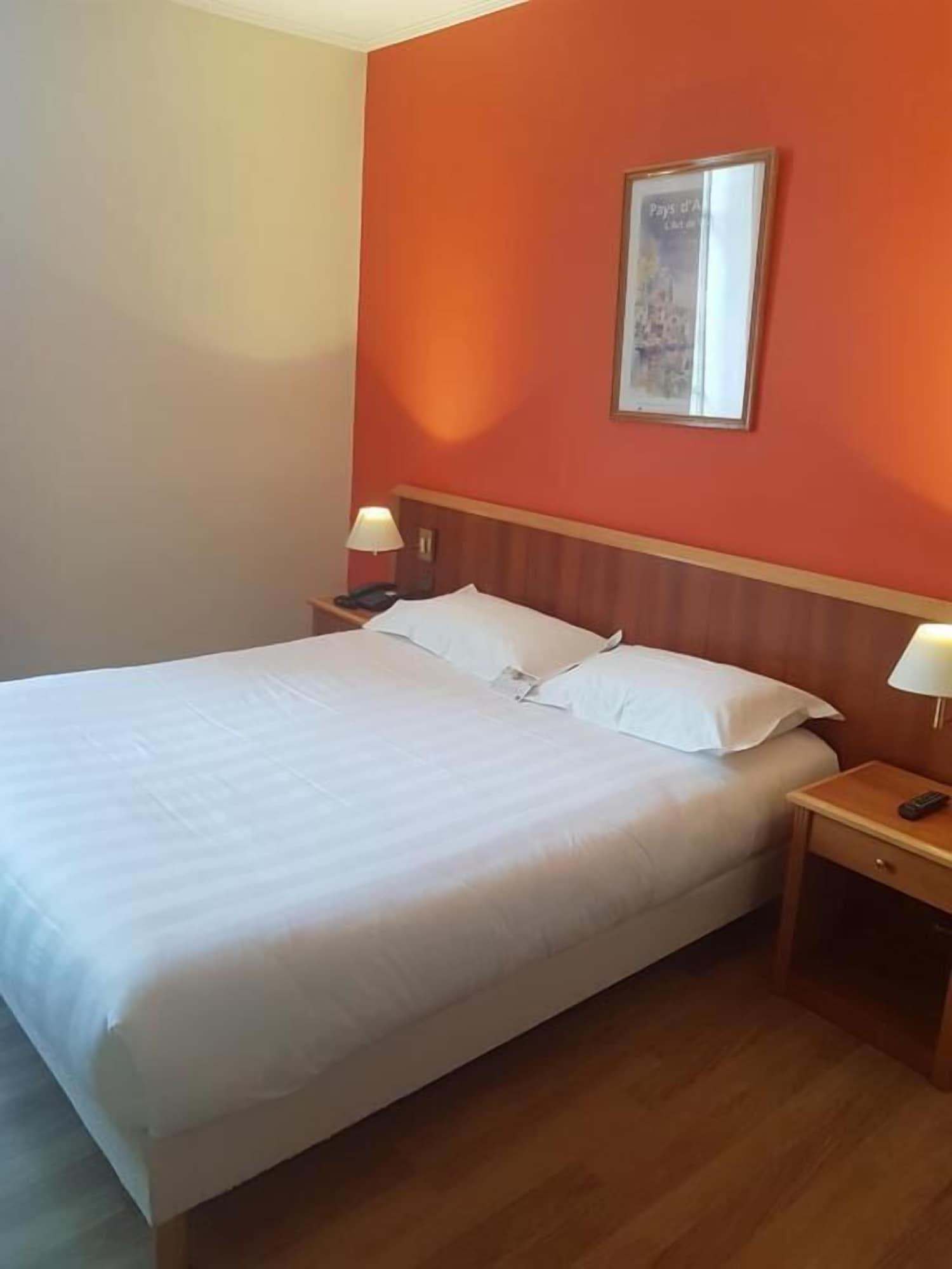 The Originals Boutique, Grand Hotel Saint-Pierre, 오리야크 외부 사진