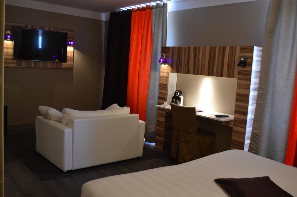 The Originals Boutique, Grand Hotel Saint-Pierre, 오리야크 외부 사진