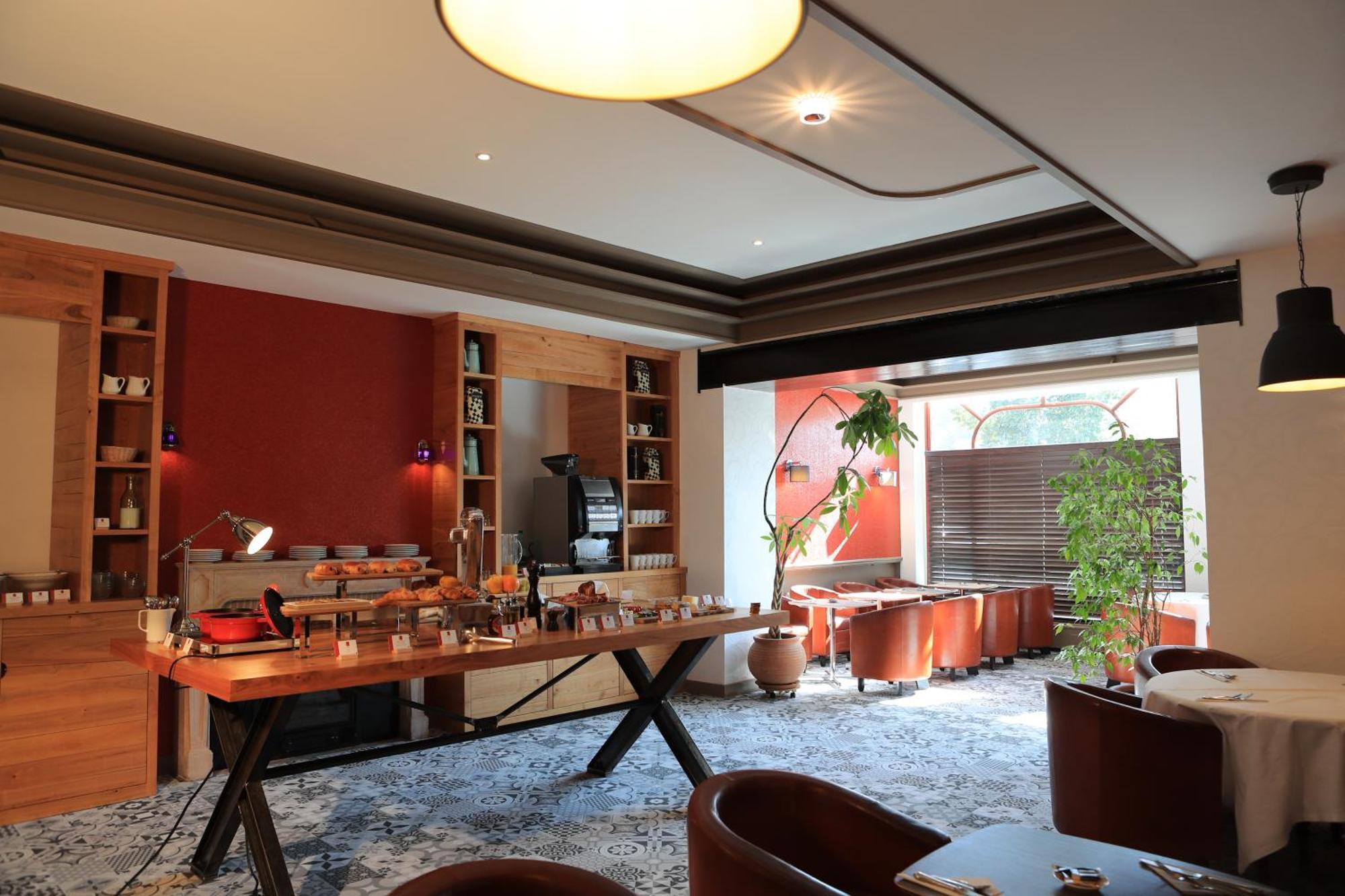 The Originals Boutique, Grand Hotel Saint-Pierre, 오리야크 외부 사진