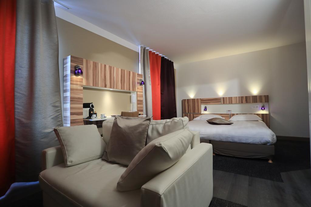 The Originals Boutique, Grand Hotel Saint-Pierre, 오리야크 외부 사진